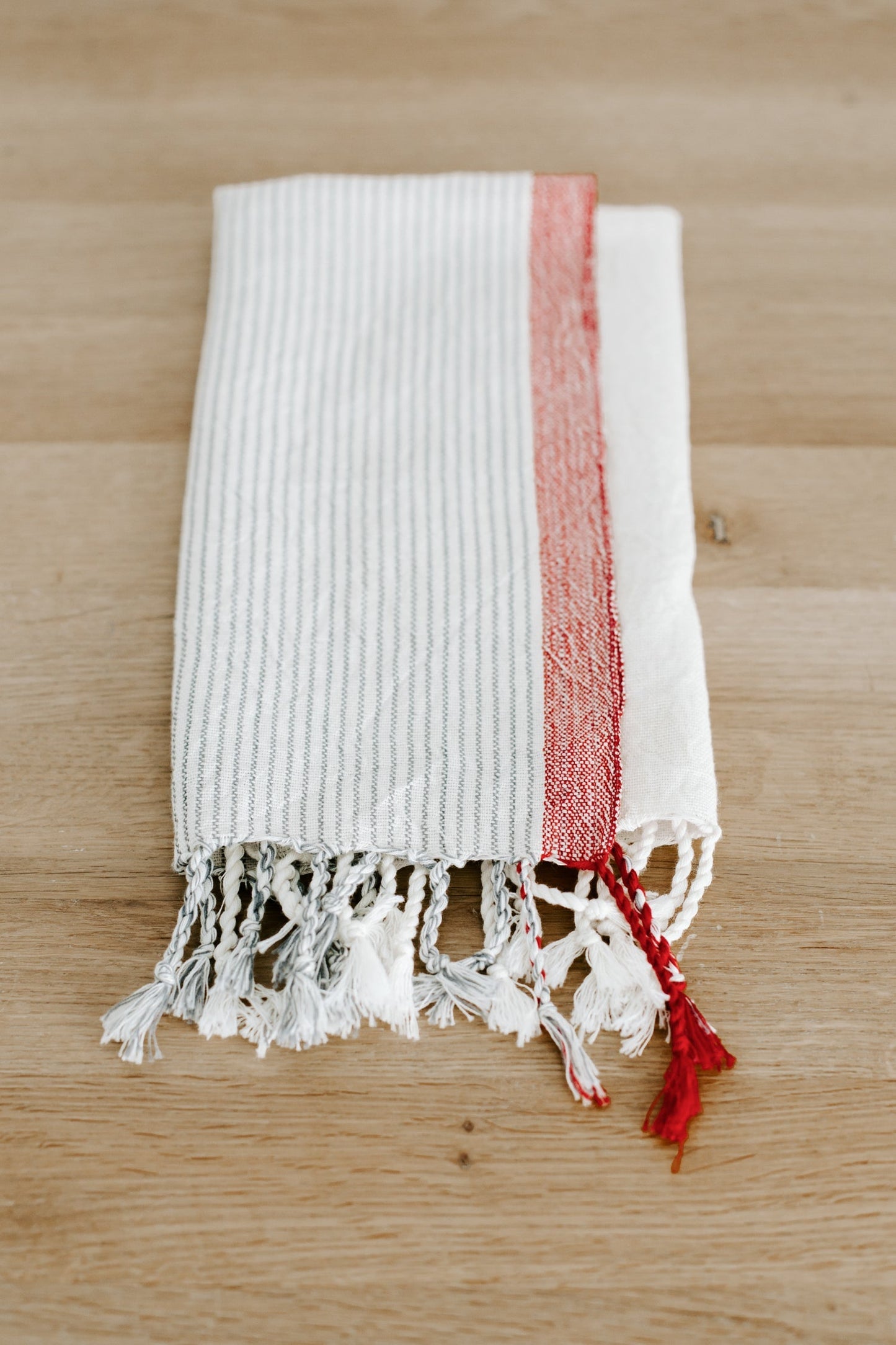 Hand Towel: Ivory Cherry Tribeca