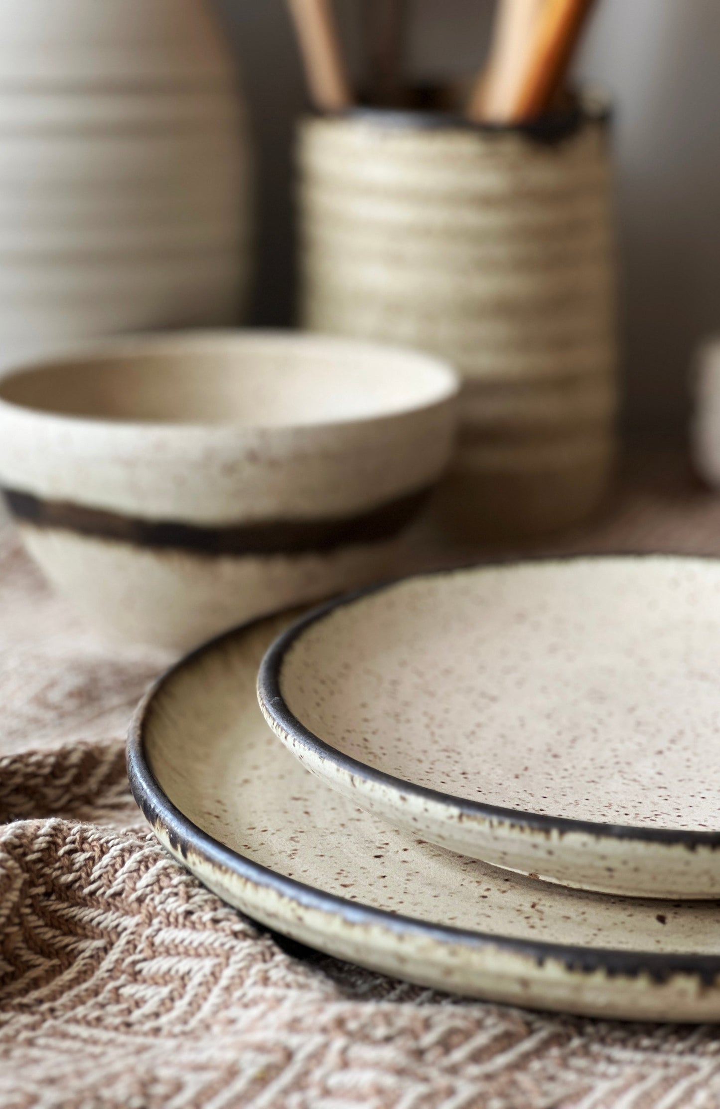 Plates-Luna handmade