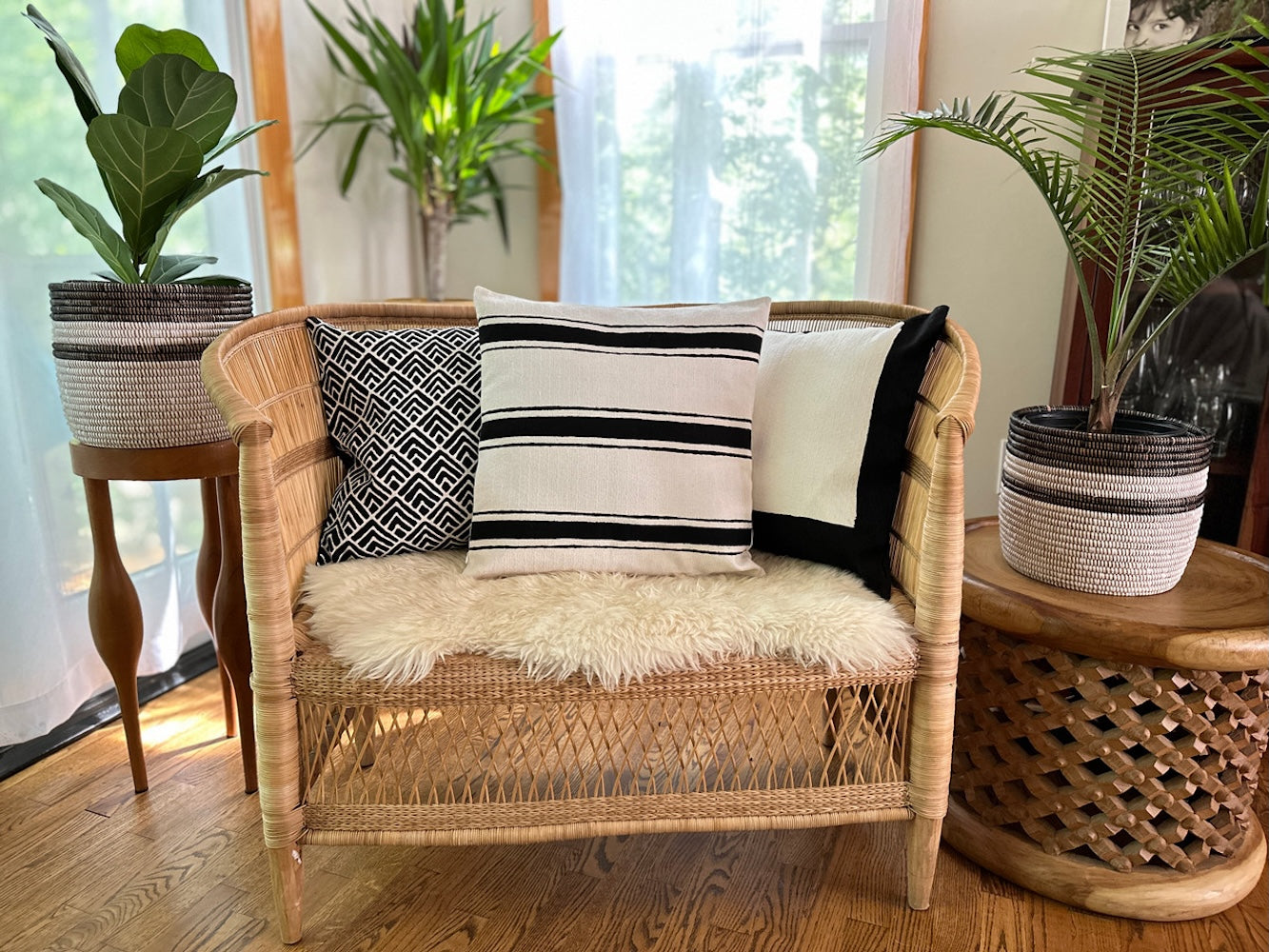 Throw Pillow- Striped White Sadza Pillow