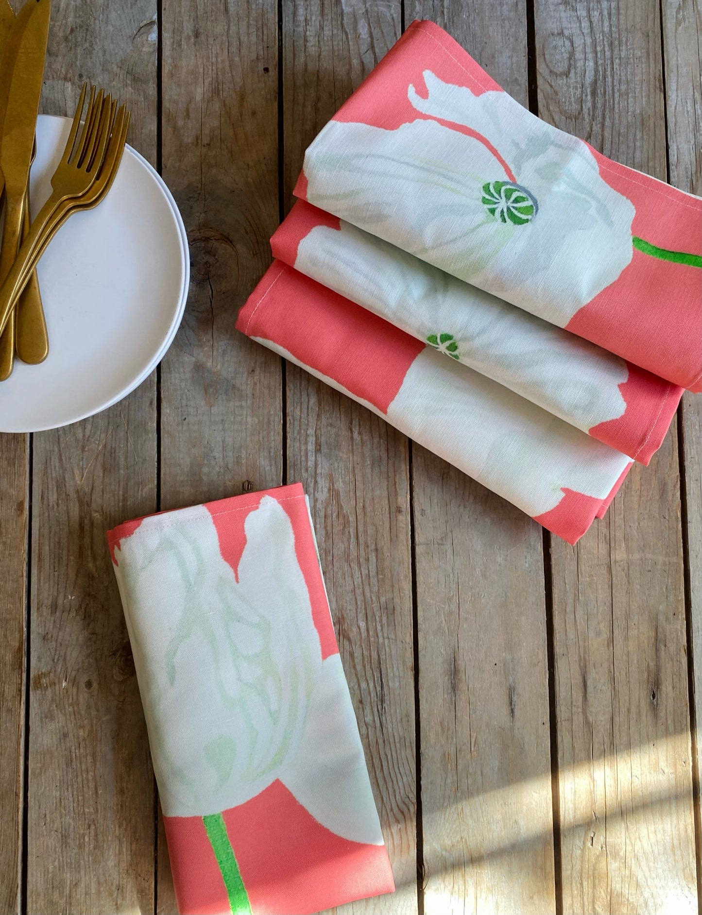 Napkin Set: White Poppies on Pink
