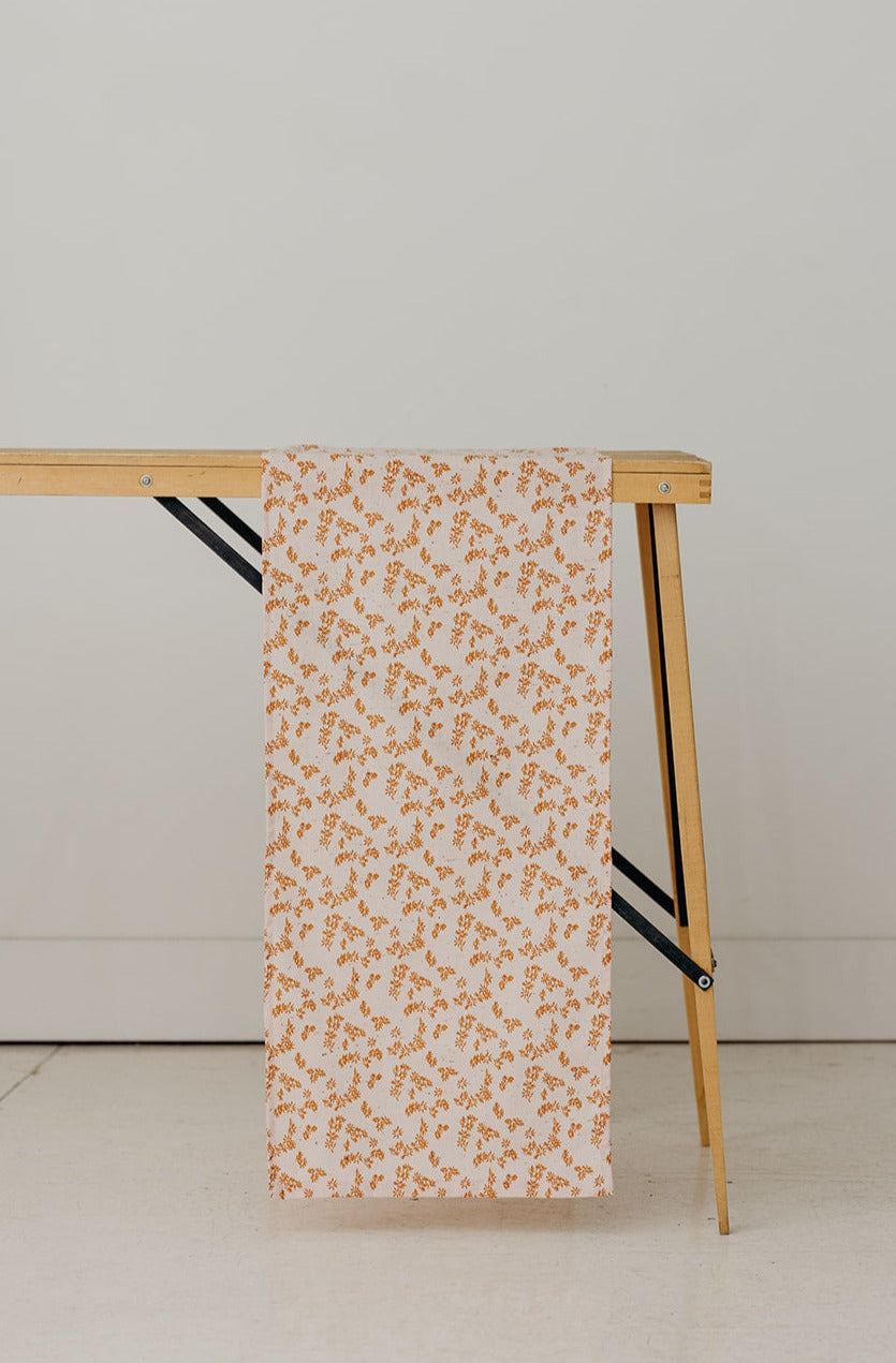 Table Runner: Floral