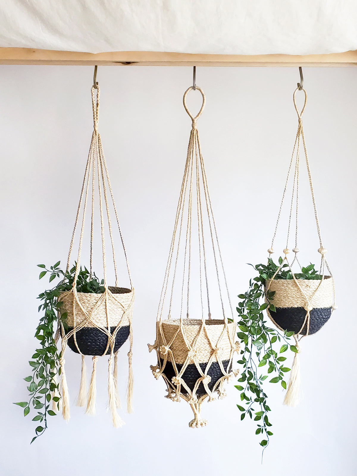 Basket- Plant Hanger - Shuly