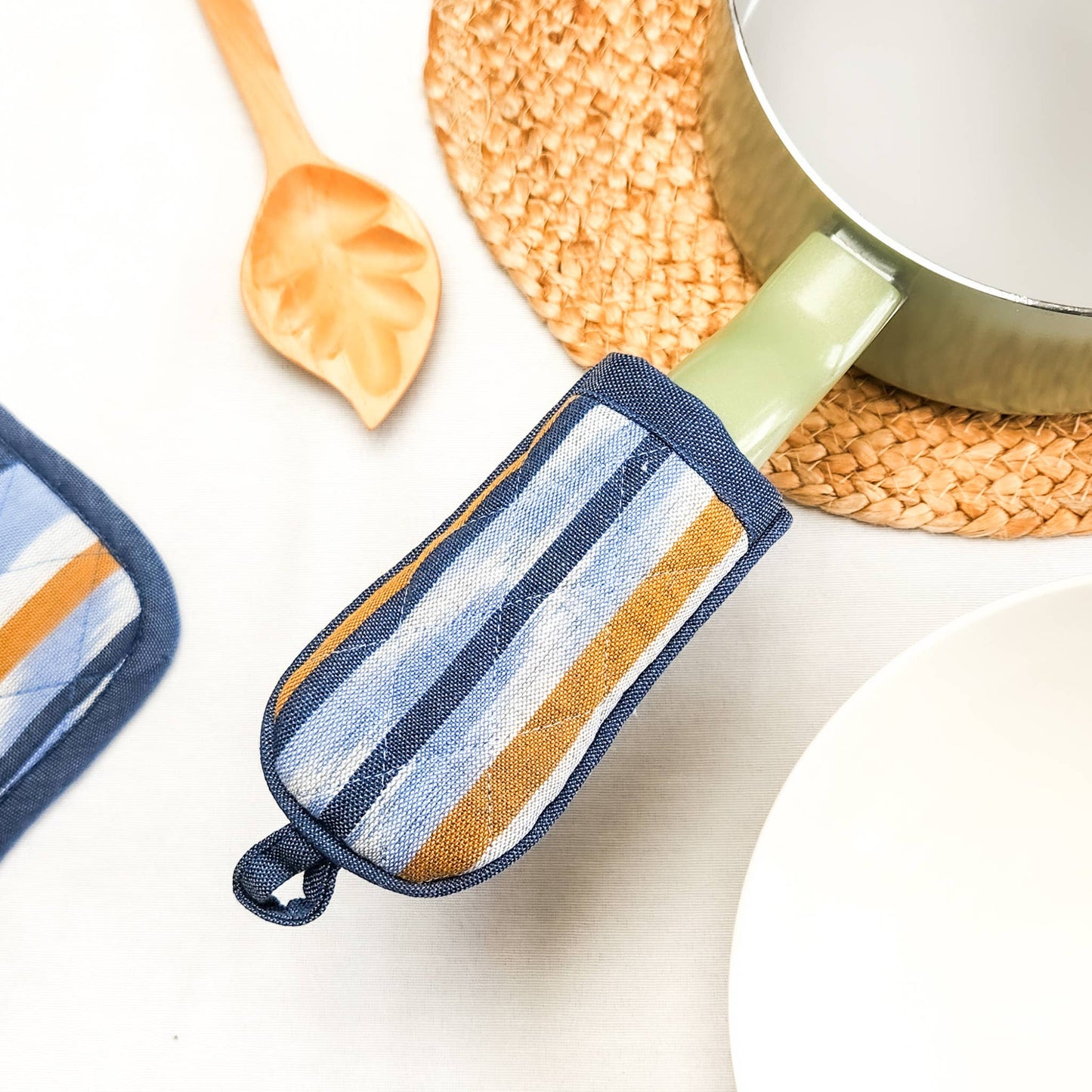 Skillet Handle Holder-simple