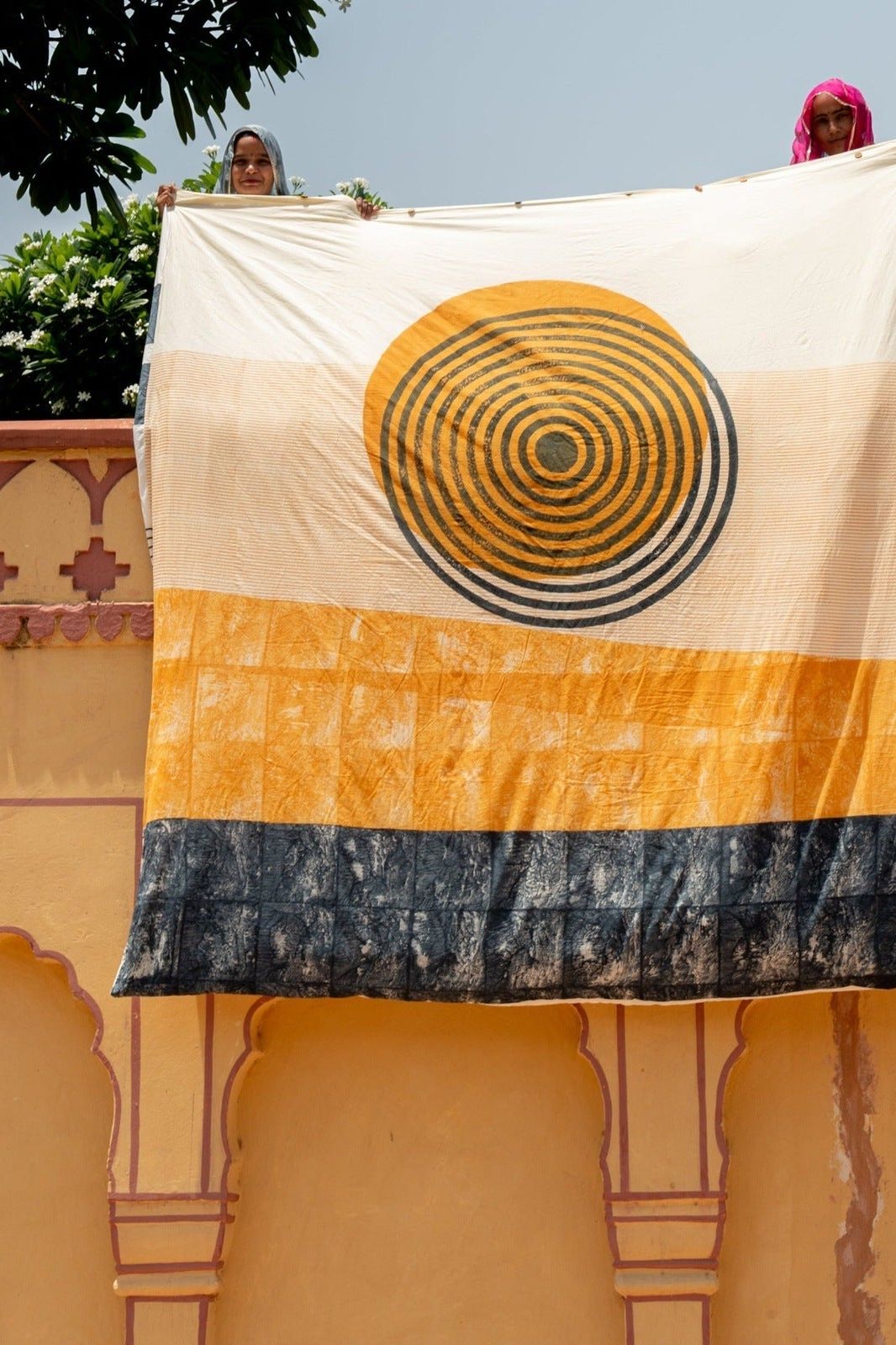 Bedding- Spiral Sunset Duvet (Reverse)