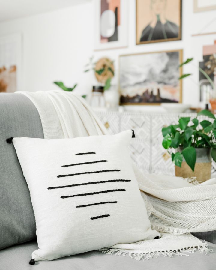 Throw Pillow- 8" Hela