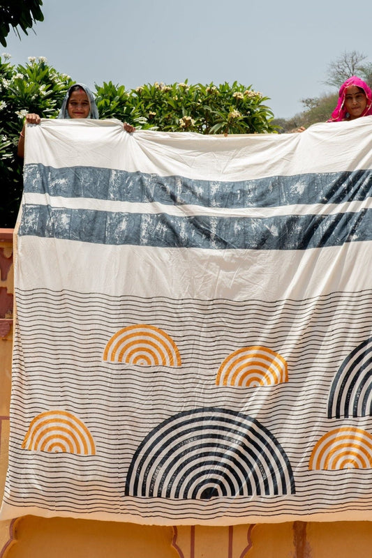 Bedding- Spiral Sunset Duvet (Reverse)