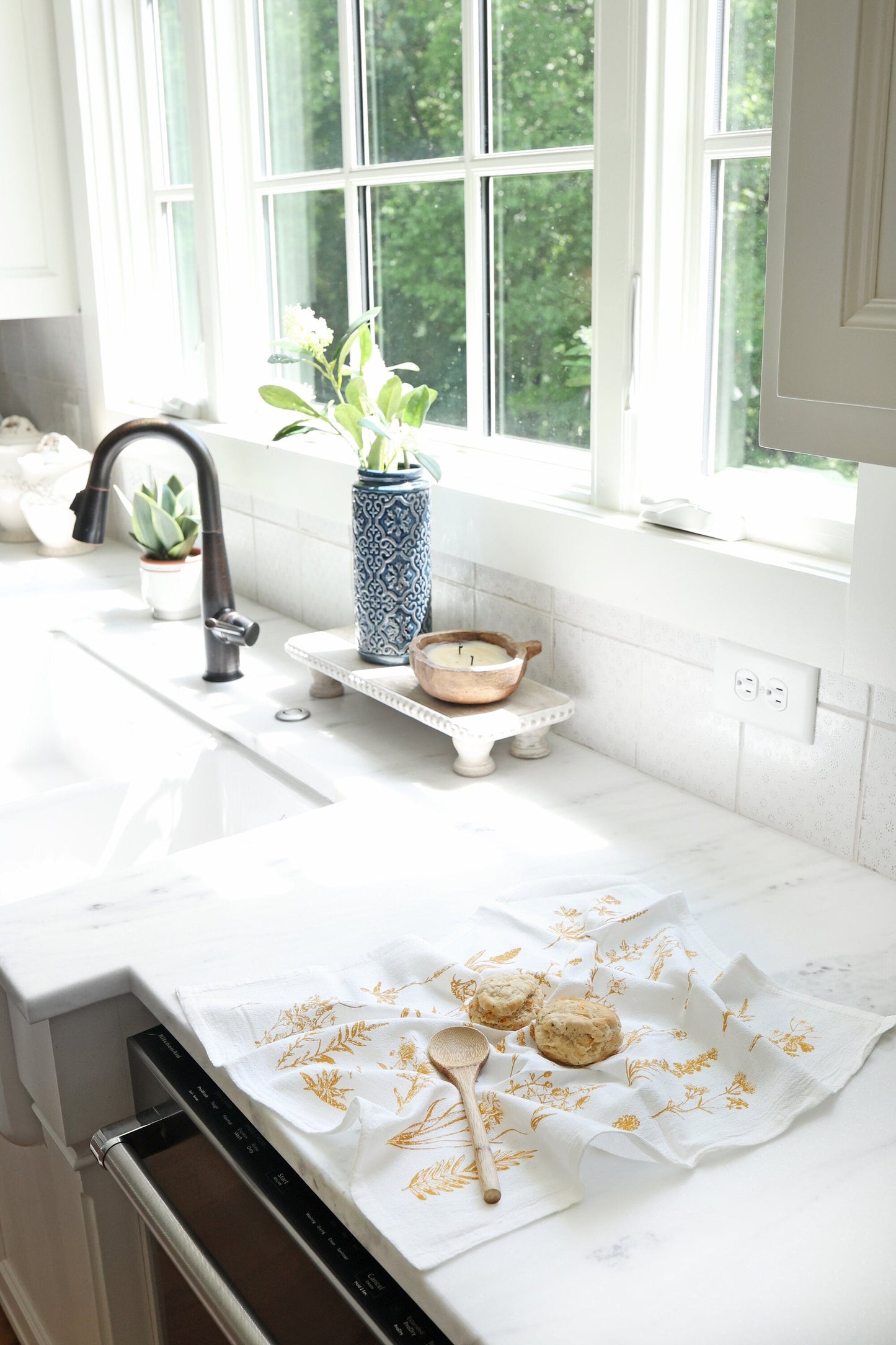 Tea Towel: Wild Flower