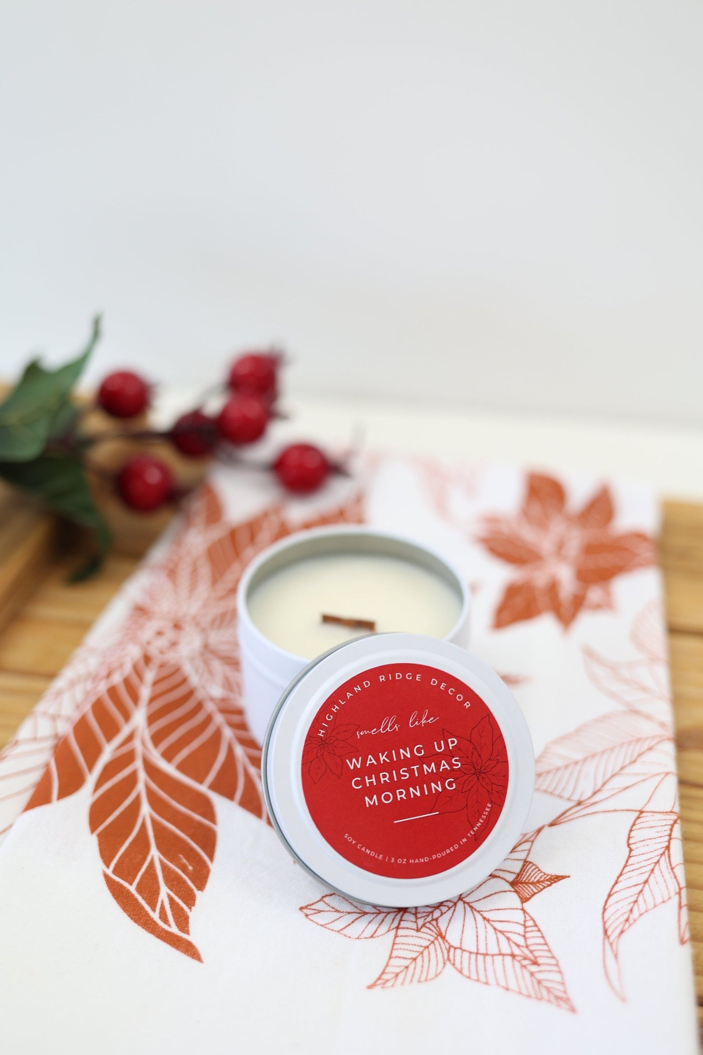 Soy Candle Tin- Waking Up Christmas Morning