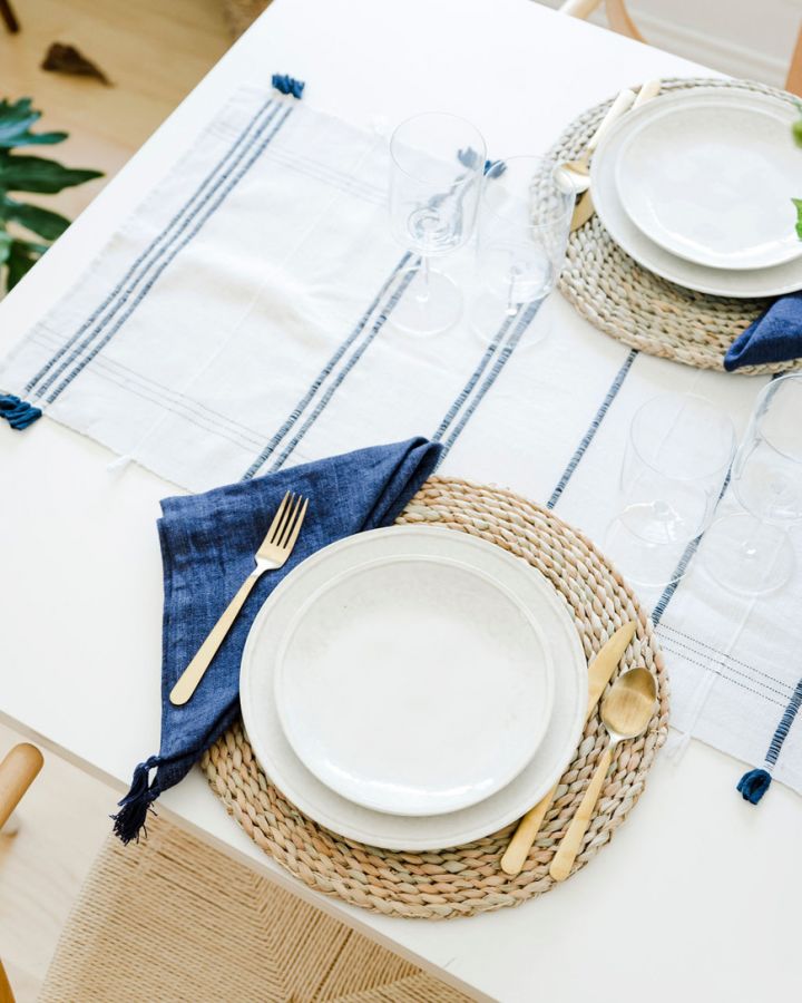 Table Runner: Ribbons Cotton