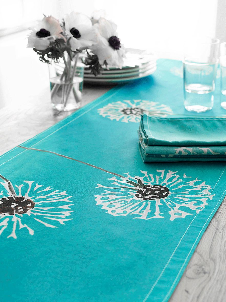 Table Runner: Dandelions on Aqua
